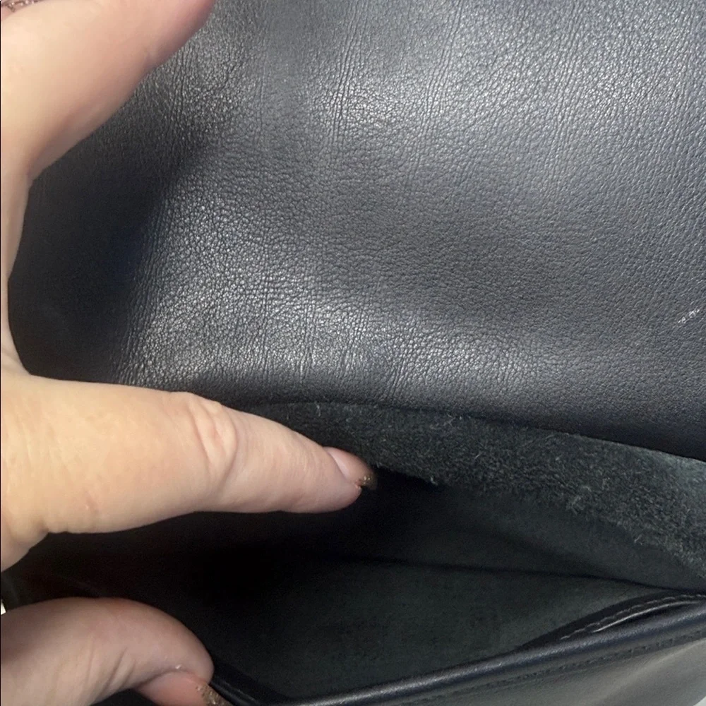 Vintage COACH black Leather Swingaway #9142
